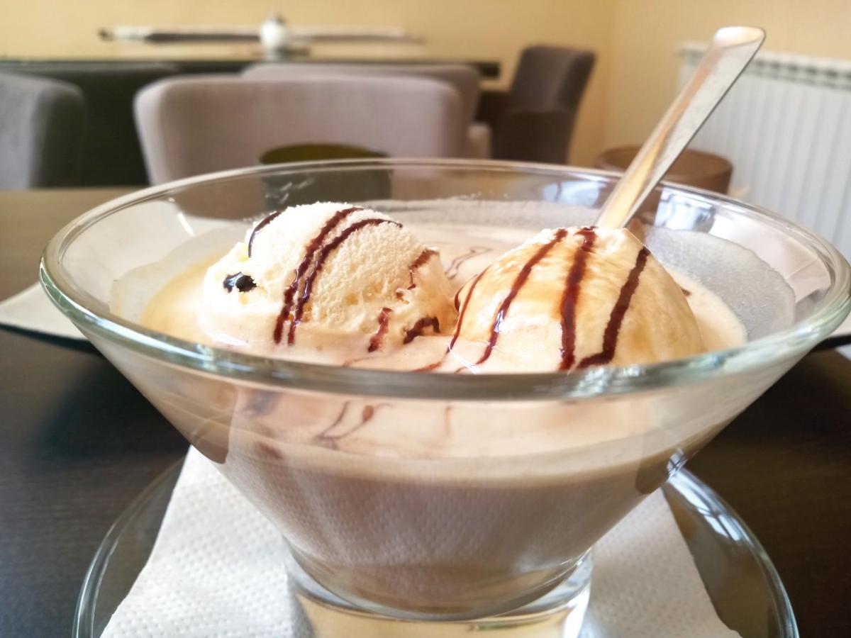 Guesthouse Eko Piva 플루지네 외부 사진