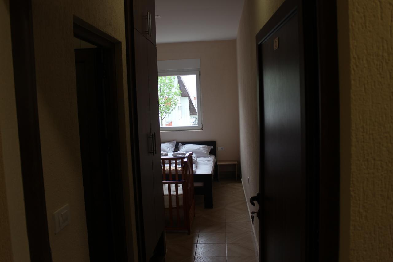 Guesthouse Eko Piva 플루지네 외부 사진