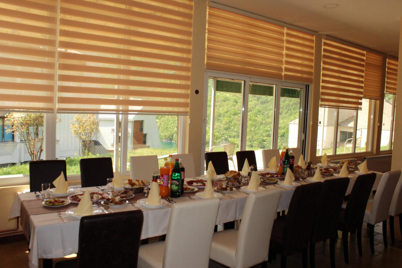 Guesthouse Eko Piva 플루지네 외부 사진